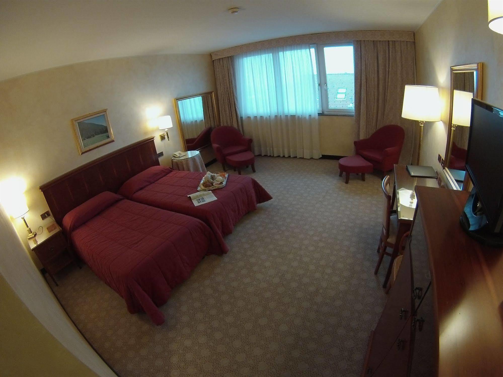 Scia' On Martin Otel Buscate Dış mekan fotoğraf