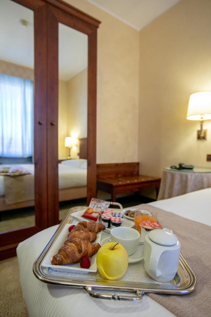 Scia' On Martin Otel Buscate Dış mekan fotoğraf